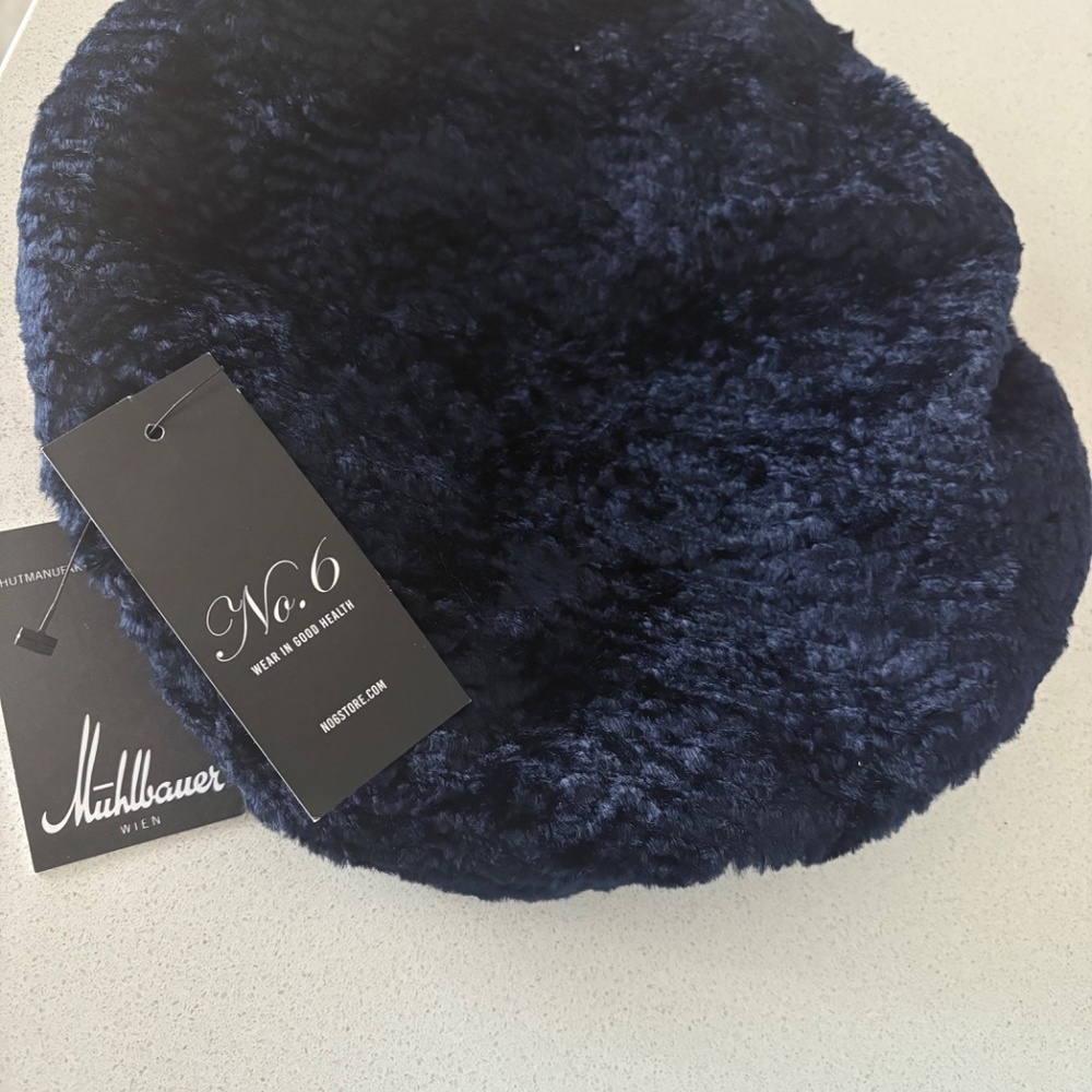 GORGEOUS Handmade Navy valour beret No. 6 Store NWT size 56